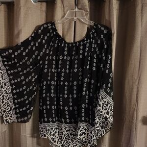 Wrangler Elegant Black and White Blouse